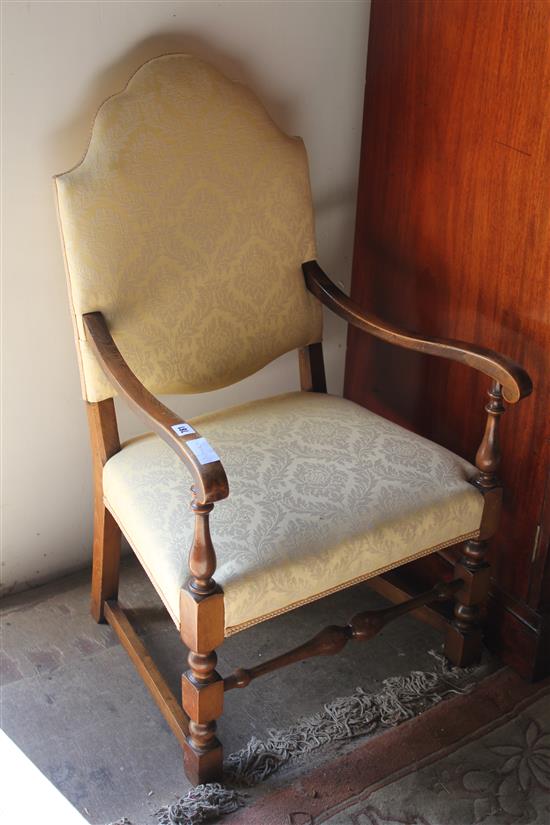 Small oak elbow chair